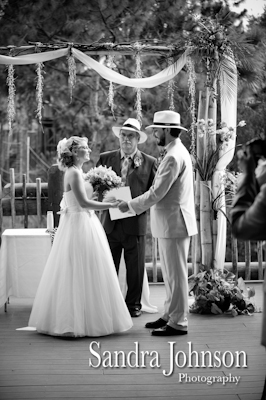 Best Brevard Zoo wedding photographer - Sandra Johnson (SJFoto.com)